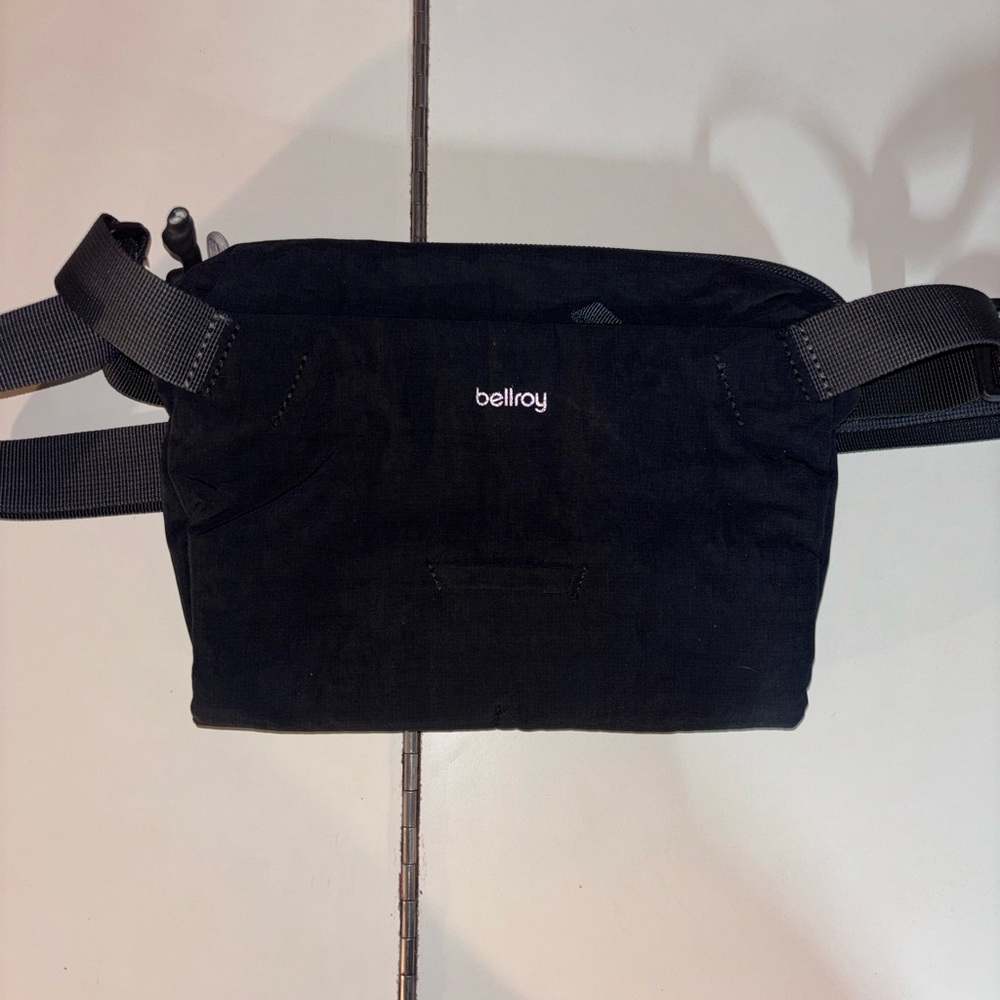 Bellroy Lite Sling Mini - Black